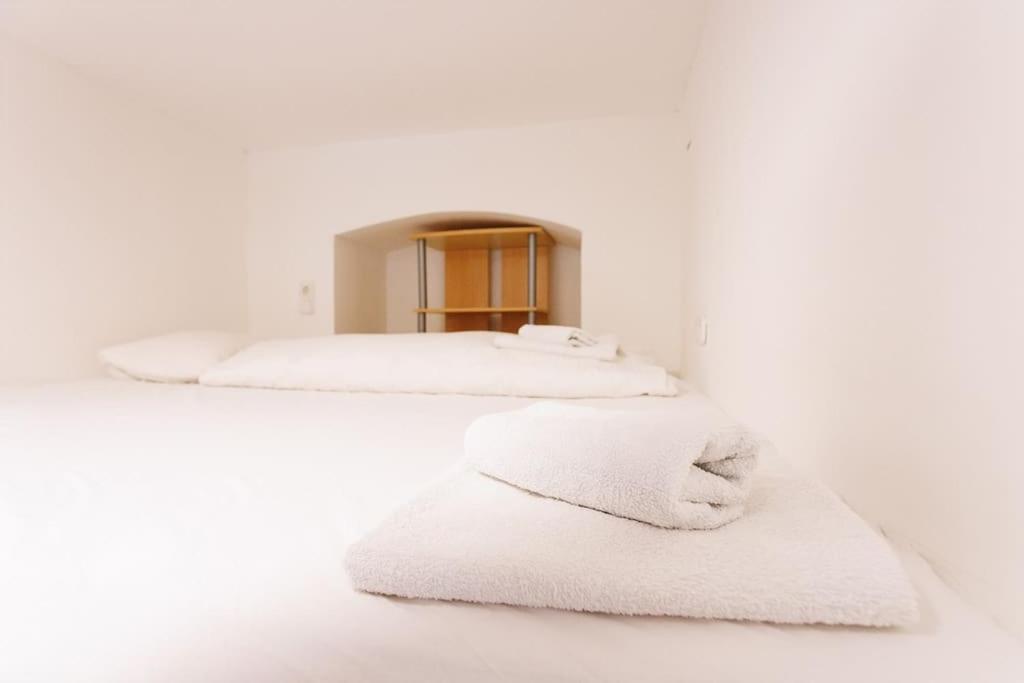 Urban Capsule Apartment - Near Mariahilfer Strasse Wiedeń Zewnętrze zdjęcie