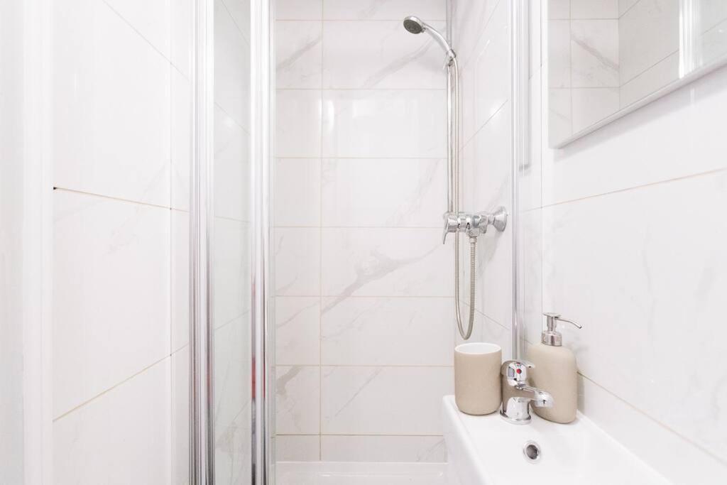 Urban Capsule Apartment - Near Mariahilfer Strasse Wiedeń Zewnętrze zdjęcie