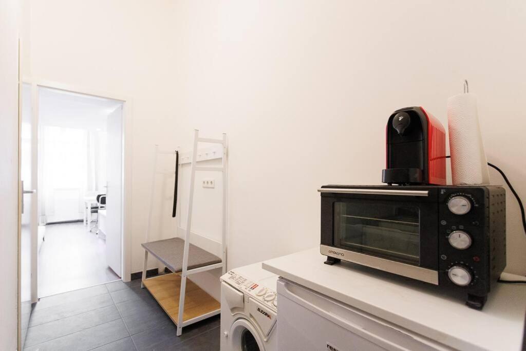 Urban Capsule Apartment - Near Mariahilfer Strasse Wiedeń Zewnętrze zdjęcie